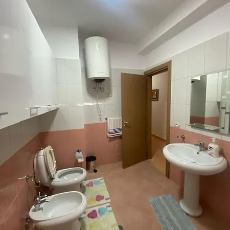 Durres, Plazh Daire Dıraç
